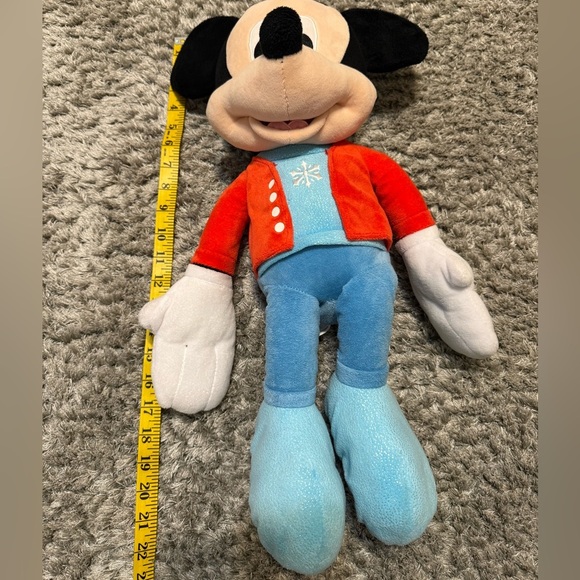 Christmas-style Mickey Mouse plush - Picture 10 of 10